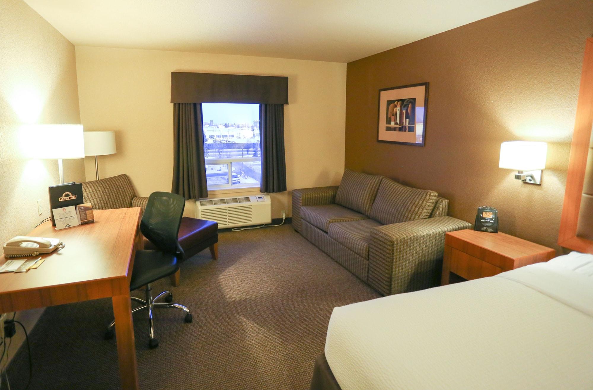 Days By Wyndham Airport 3*