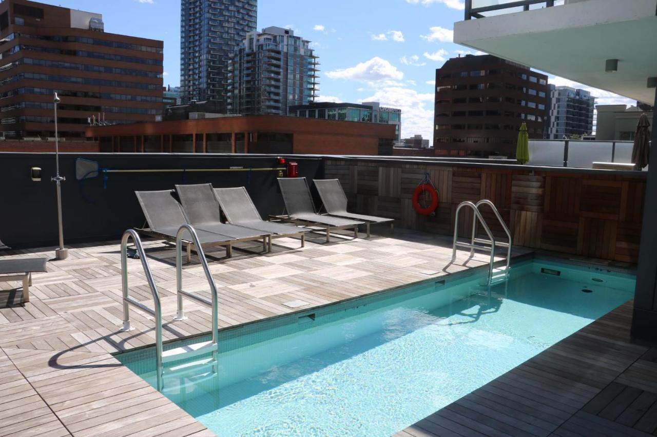 Downtown Paradise - 2 Beds, 2 Baths With Sofa Bed And Pool Apartment Calgary