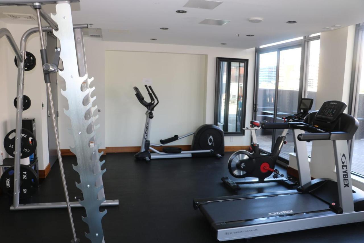 Apartment Downtown Paradise - 2 Beds, 2 Baths With Sofa Bed And Pool Calgary