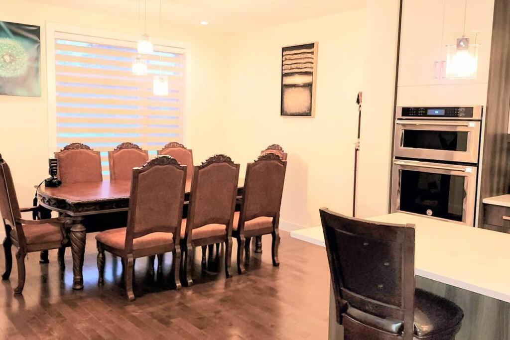Holiday home Cheerful 3bedroom With Free Garage Parking *