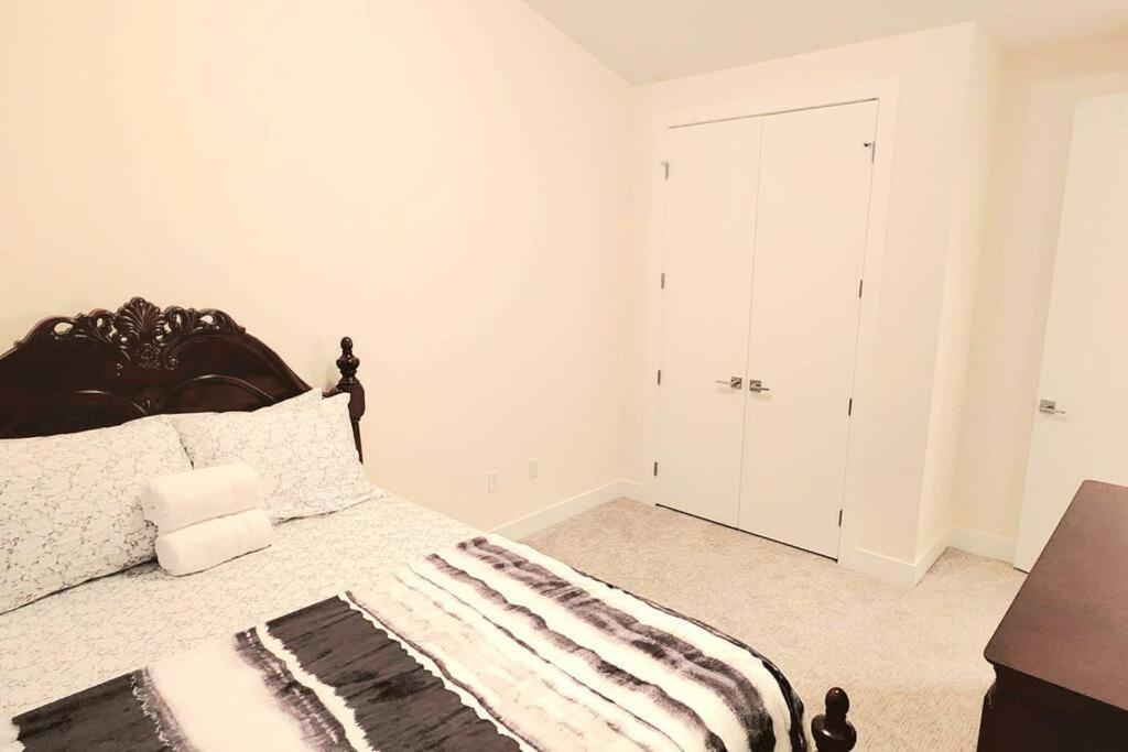 Holiday home Cheerful 3bedroom With Free Garage Parking