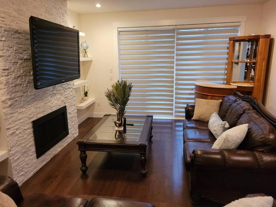 Holiday home Cheerful 3bedroom With Free Garage Parking