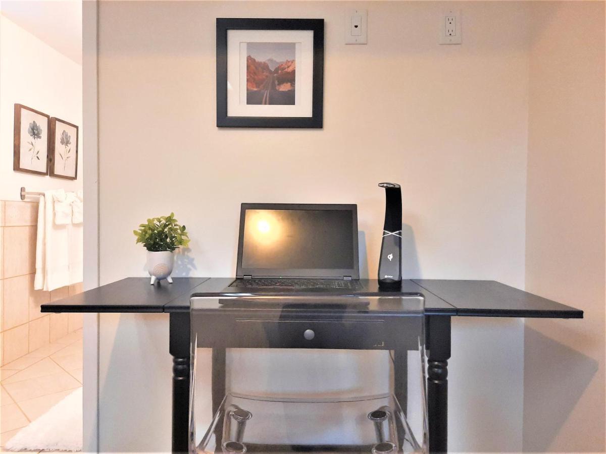 Luxury By North Glenmore Park Holiday home