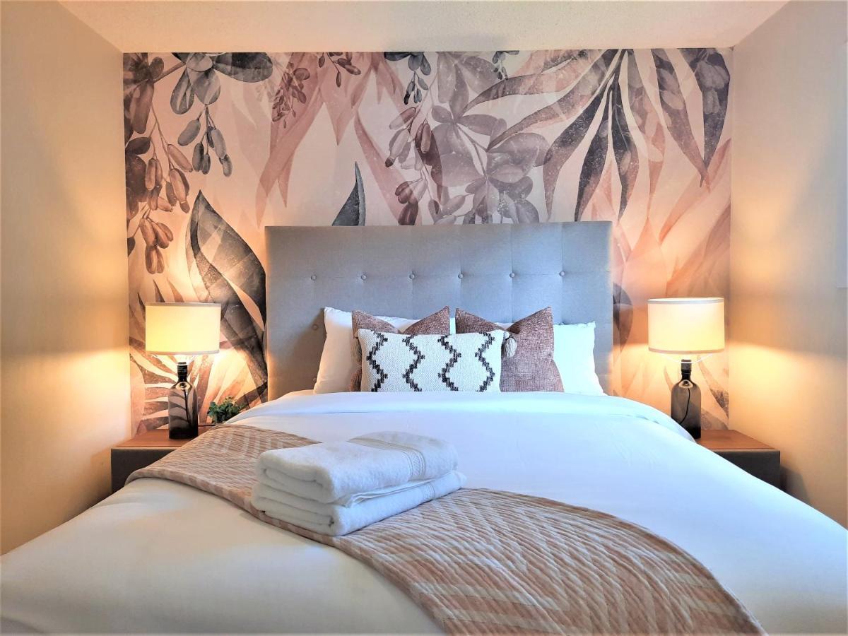 Holiday home Luxury By North Glenmore Park