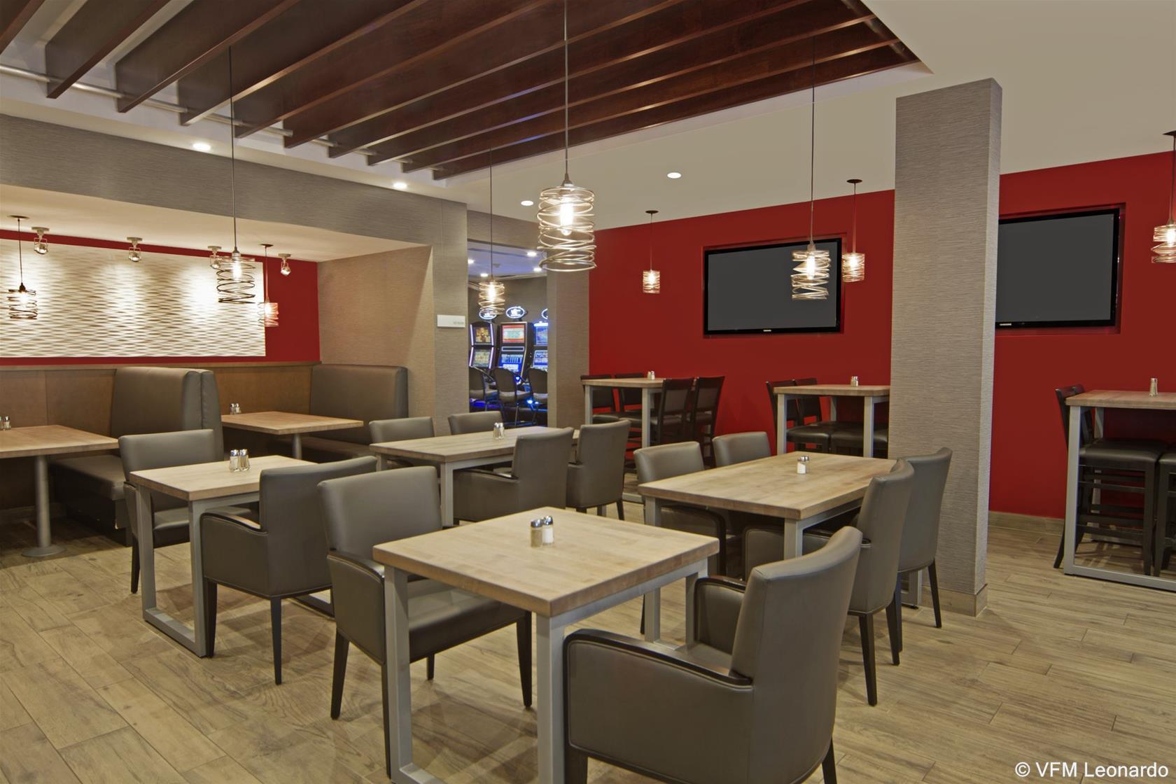 Hotel Airport By Ihg 3*