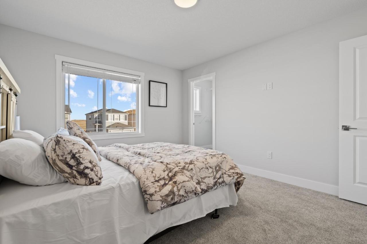 New Built 4 Bed Holiday home Calgary