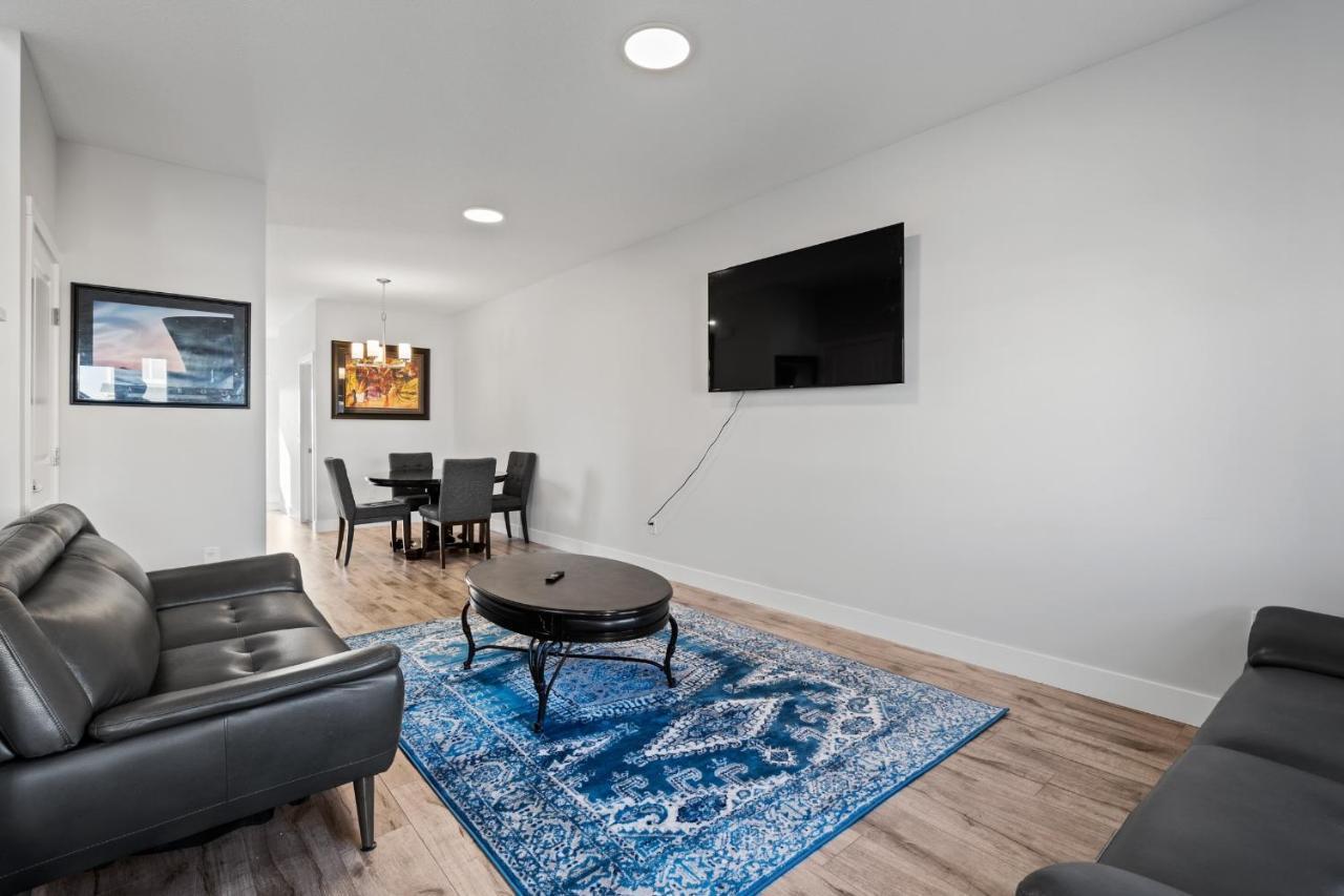 New Built 4 Bed