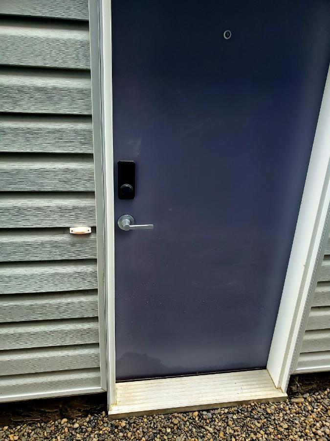 Cozy And Accessible 2 Bedroom *