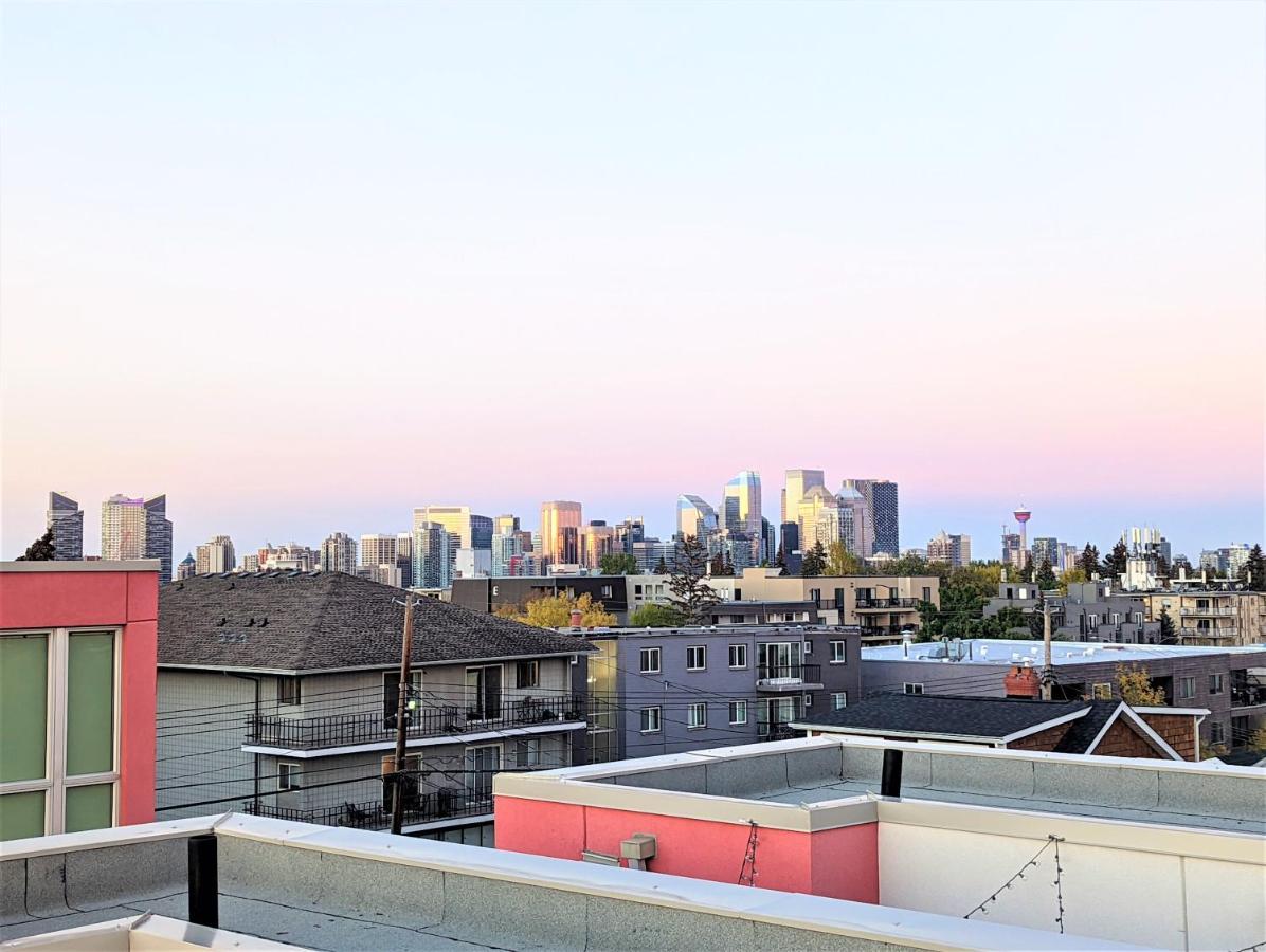 Monki Di Executive Suites: Luxury With Rooftop Patio Apartment Calgary