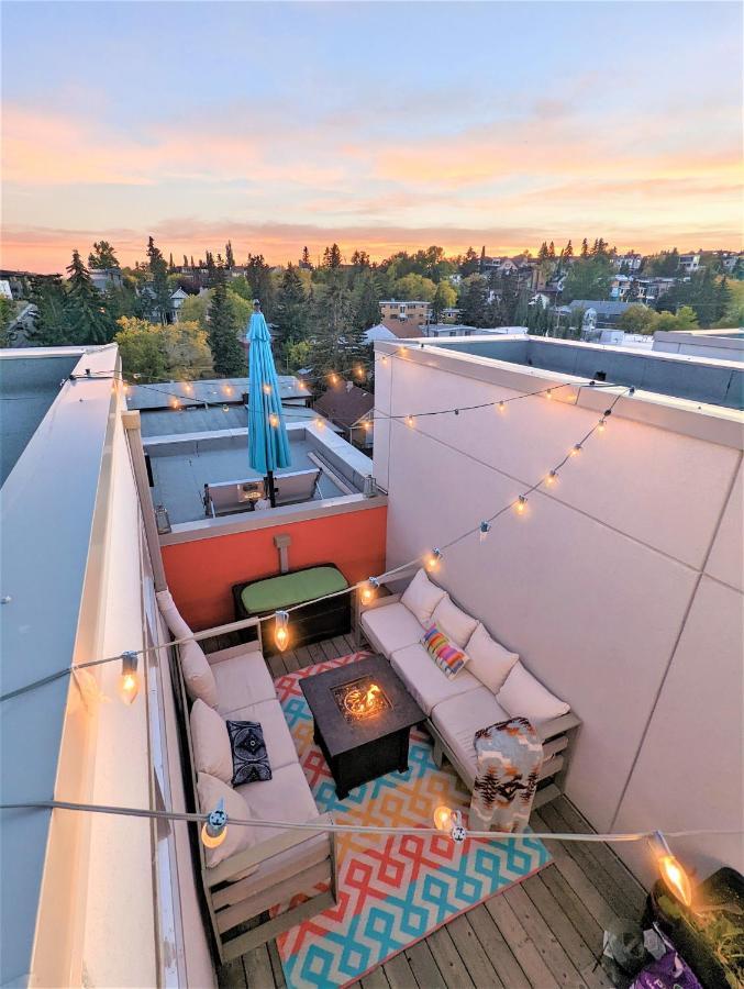 Monki Di Executive Suites: Luxury With Rooftop Patio Apartment