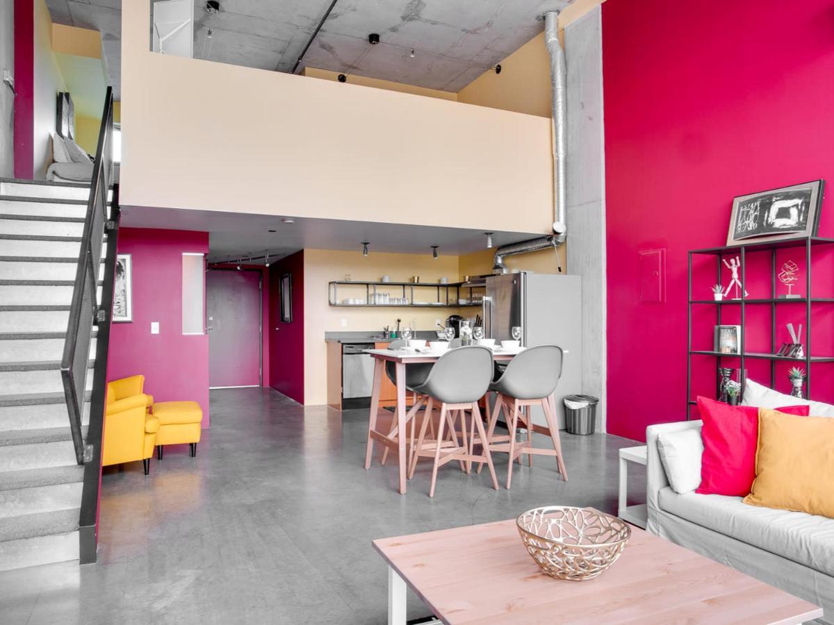 New Huge Penthouse Loft, Rooftop Patio, Bbq, Parking, Coffee *