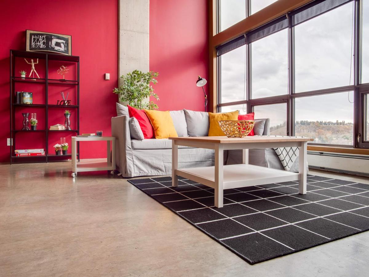 New Huge Penthouse Loft, Rooftop Patio, Bbq, Parking, Coffee