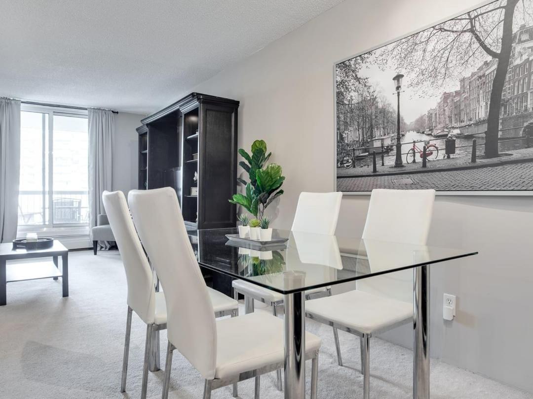 New Stylish And Cozy Eau Claire 2br With Gym Coffee *