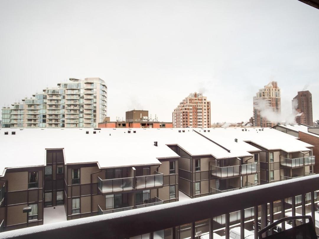 New Stylish And Cozy Eau Claire 2br With Gym Coffee Calgary