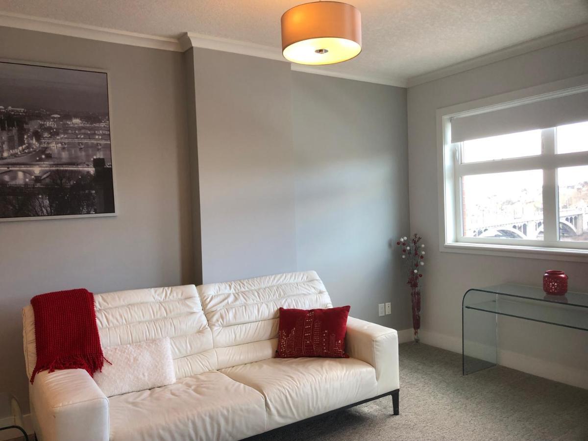 Amicable, Cozy, High Speed Internet, Sleeps 2 Riverview Downtown *