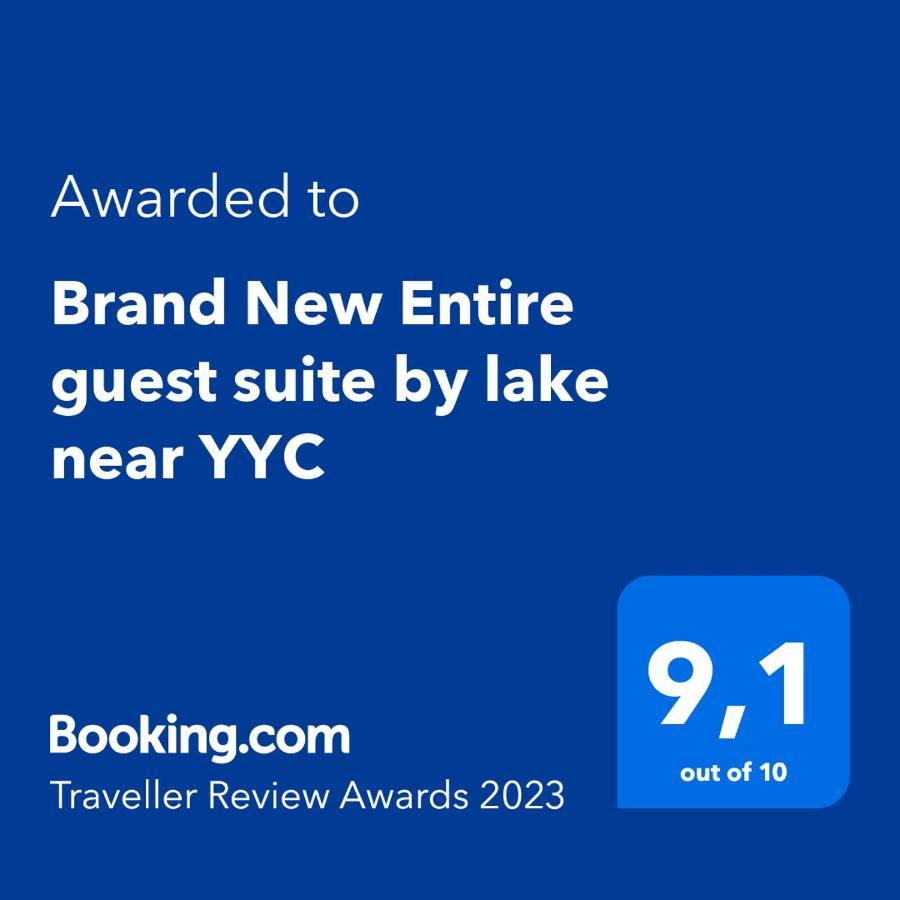 Villa Brand New Entire Guest By Lake Near Calgary