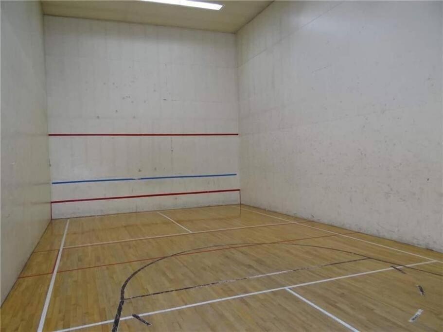 Apartment Skylineyyc With Free Parking, Gym And Sauna