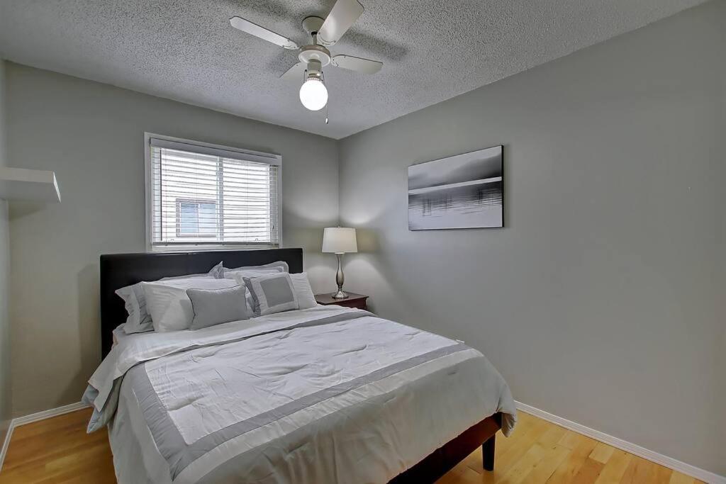 Apartment Tastefully Furnished 5br With 3bths Ac Mins To Downtown Ap Calgary