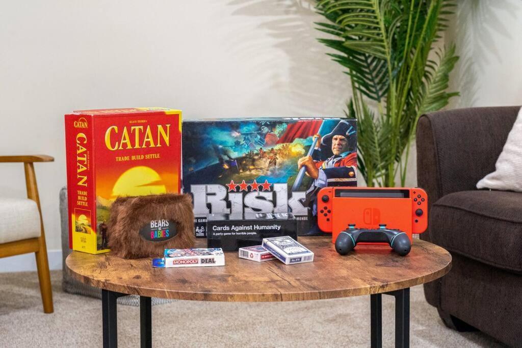 The Arizona: Nintendo Switch, Board Games Calgary