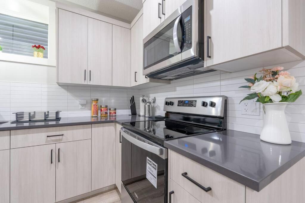 Your Perfect 2br In Se Apartment Calgary