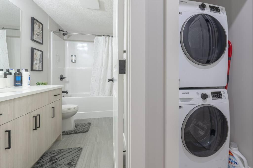 Apartment Your Perfect 2br In Se Calgary