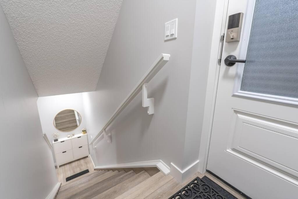Your Perfect 2br In Se Apartment