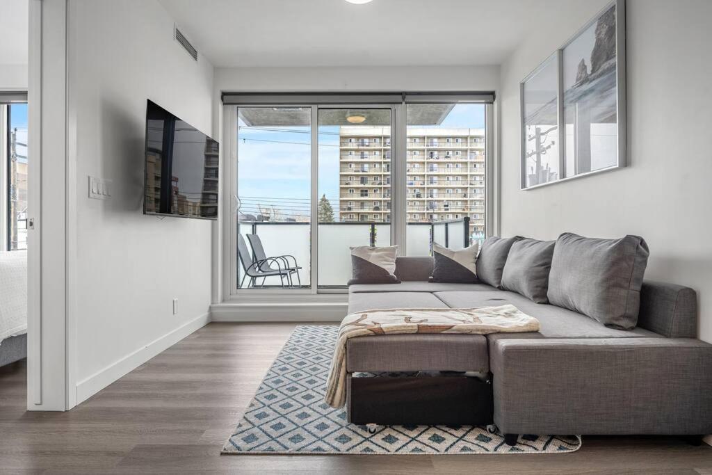 Chic 1br Kensington Unit W/parking Apartment Calgary