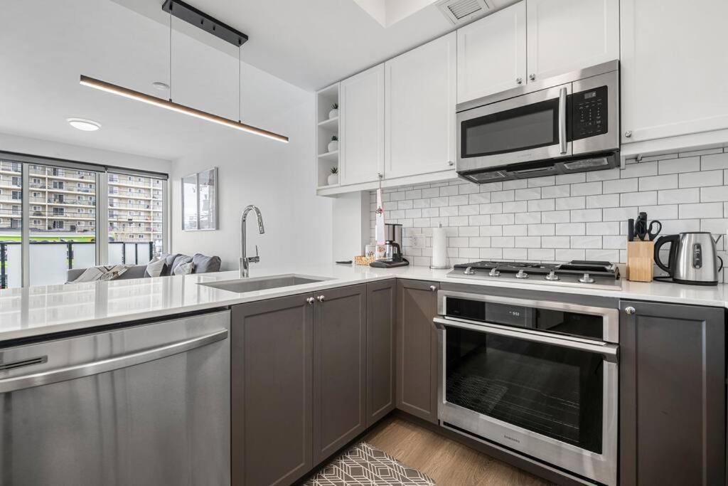 Apartment Chic 1br Kensington Unit W/parking