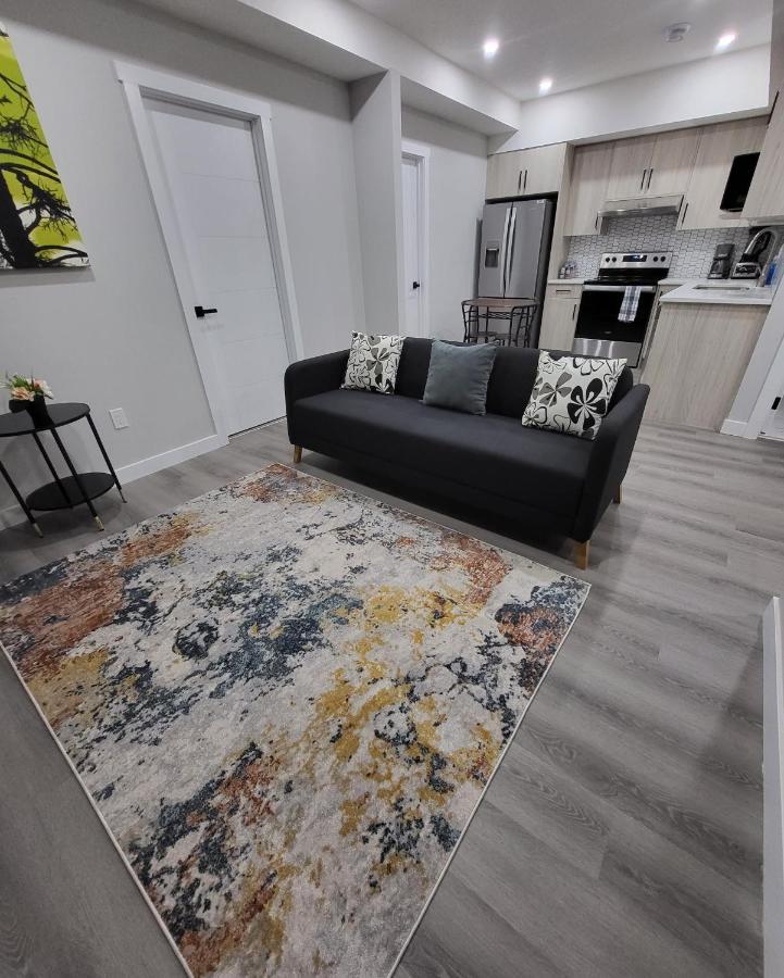 Apartment Luxury In Nw Calgary