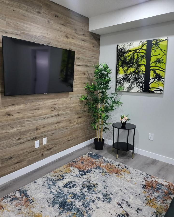 Luxury In Nw * Calgary