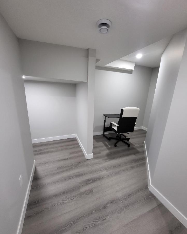 Luxury In Nw * Calgary