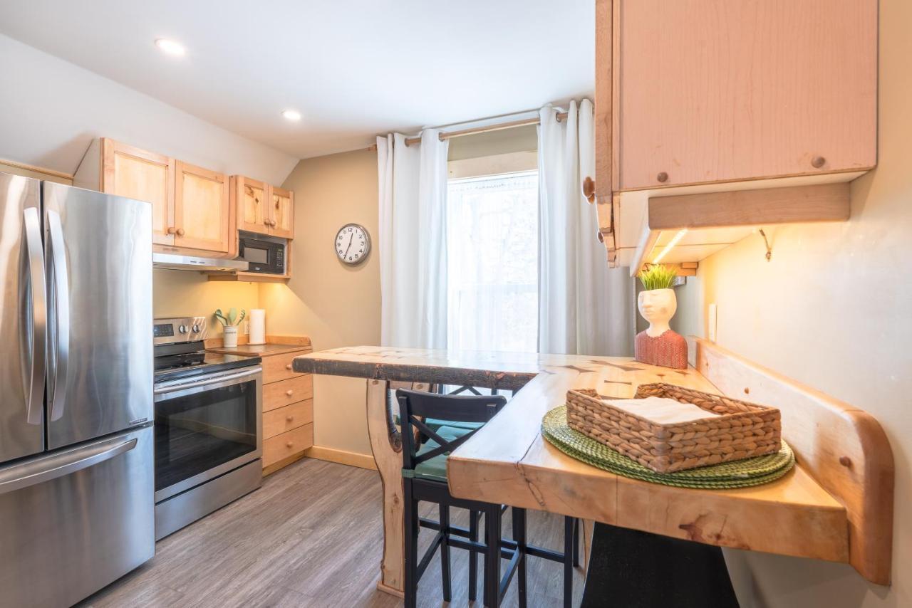 Craftsman's Loft - Heritage Charm - Ac - 5 Min Dt Apartment Calgary