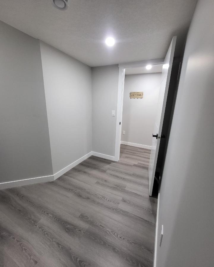Luxury In Nw * Calgary