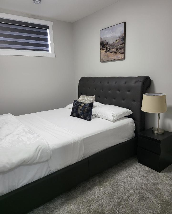 Apartment Luxury In Nw Calgary