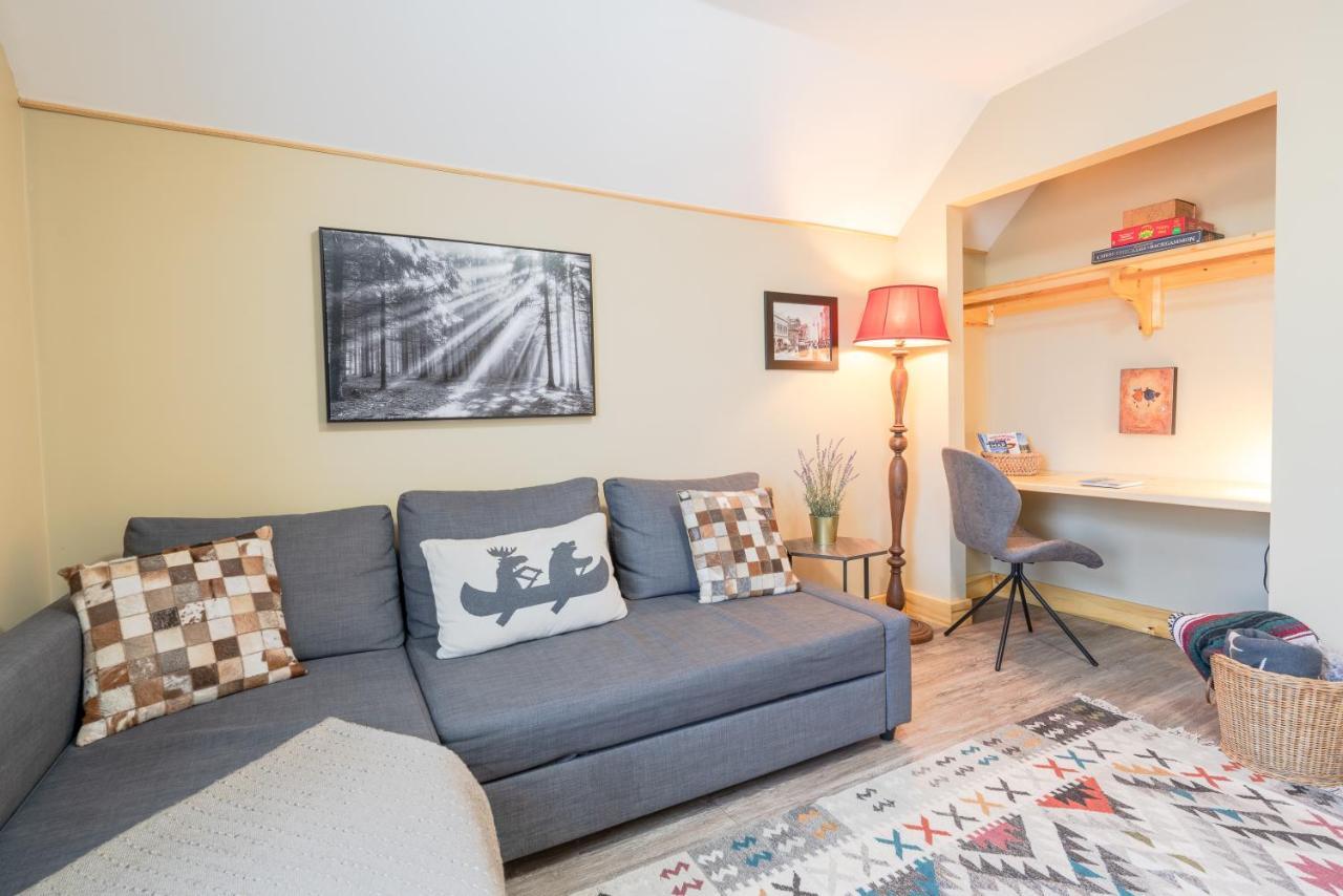 Craftsman's Loft - Heritage Charm - Ac - 5 Min Dt Apartment