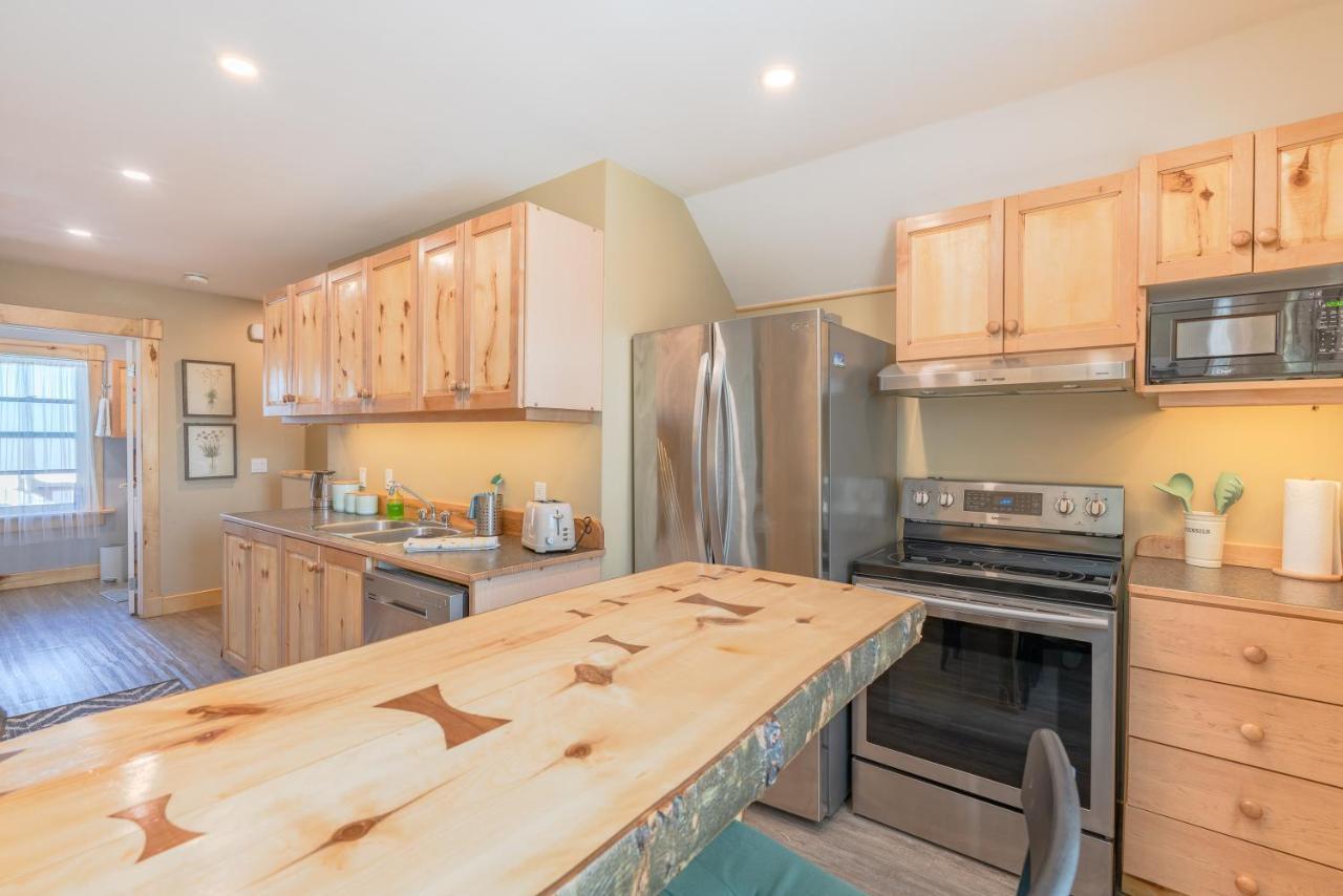 Craftsman's Loft - Heritage Charm - Ac - 5 Min Dt Apartment Calgary