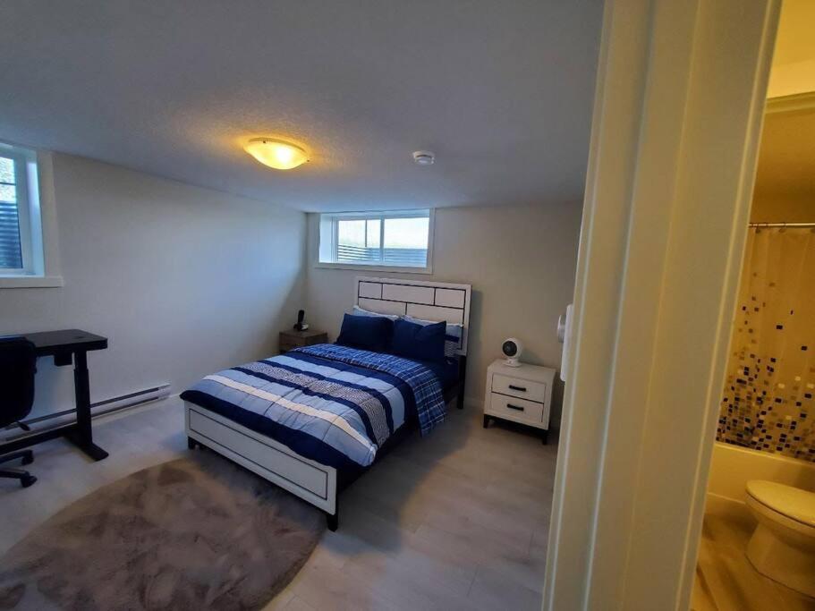 Cozy Rockland Park Unit+parking Apartment *