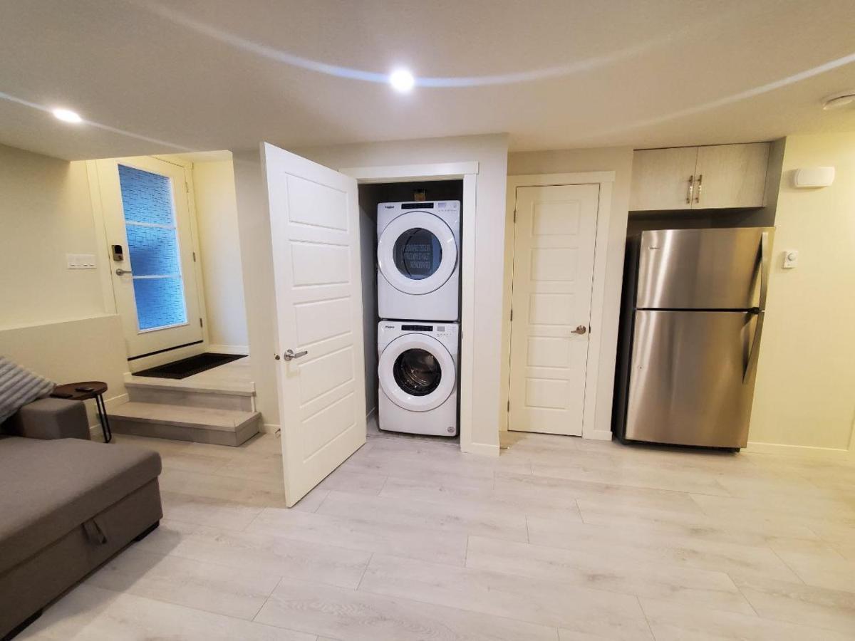 Cozy Rockland Park Unit+parking Apartment *