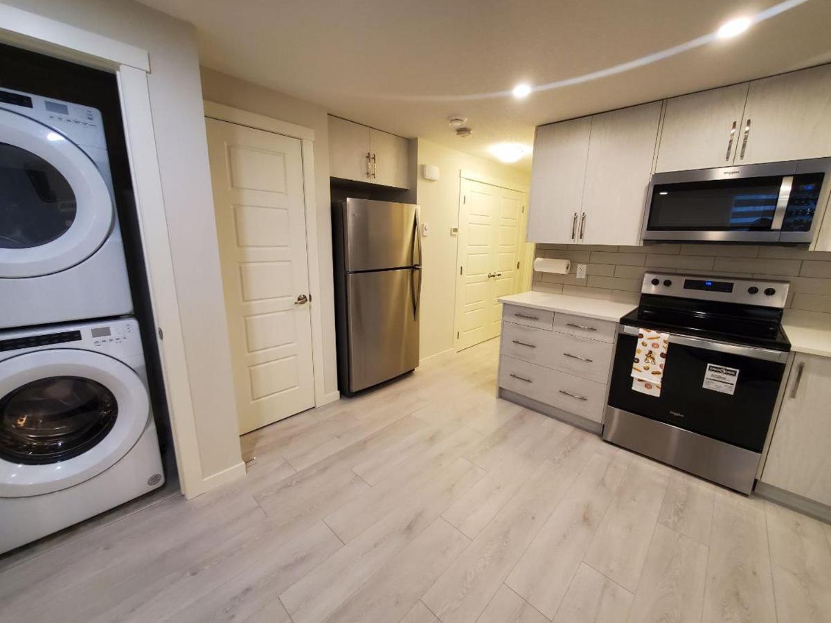 Cozy Rockland Park Unit+parking Apartment