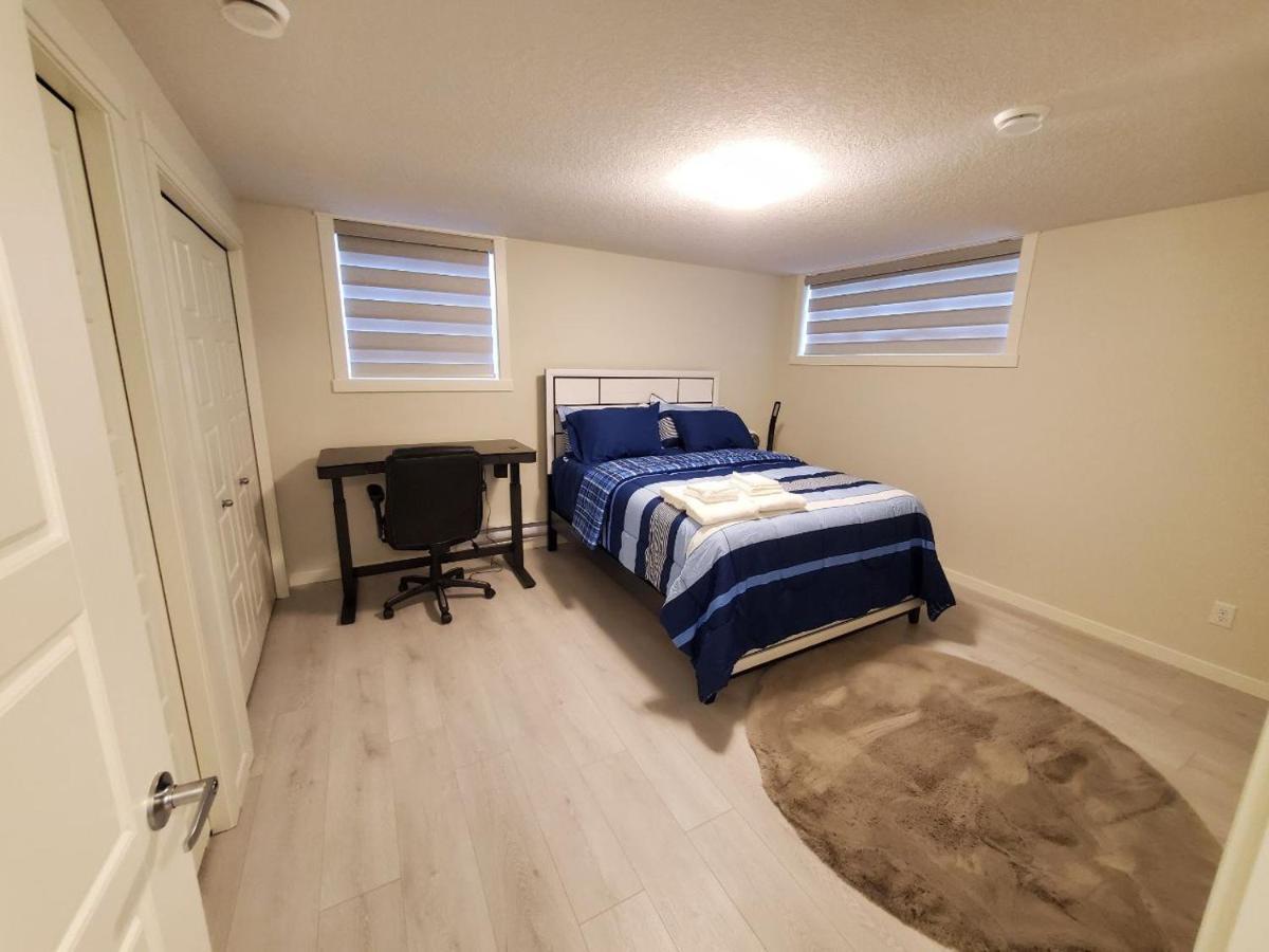 Cozy Rockland Park Unit+parking Apartment