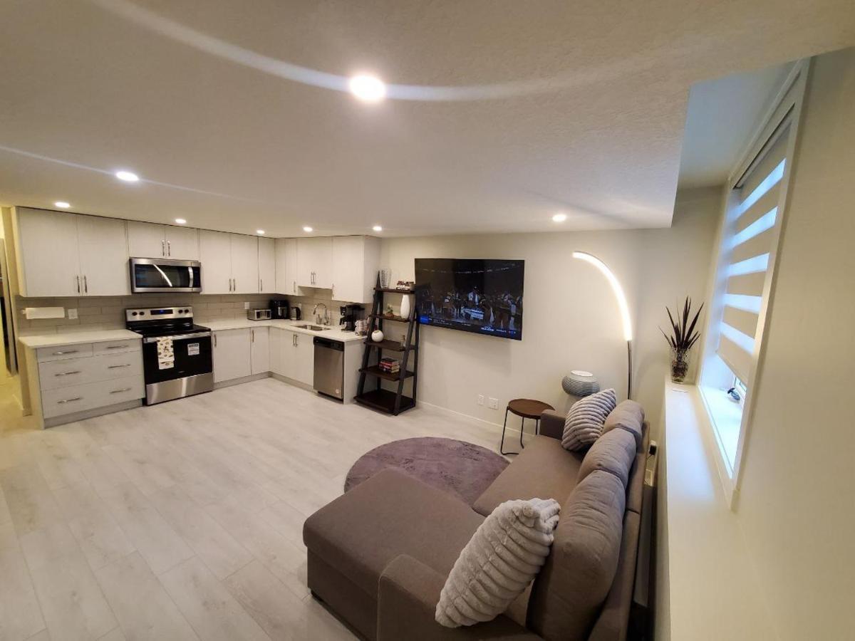 Cozy Rockland Park Unit+parking Apartment
