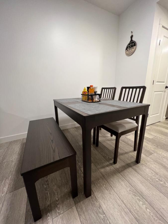 Apartment Newly Built 2 Bedroom With Free Parking - Close To Banff National Park, Calgary