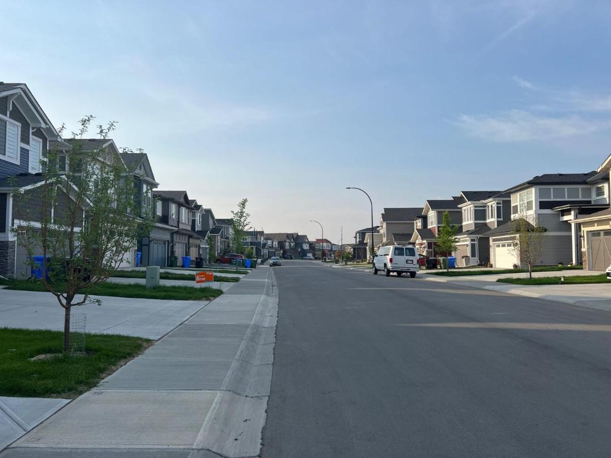 Beautiful 2 Bedroom Away From
