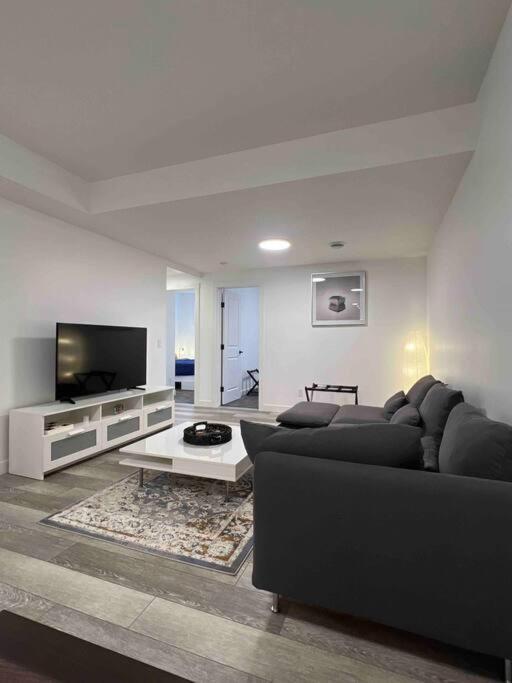 Newly Built 2 Bedroom With Free Parking - Close To Banff National Park, Apartment *