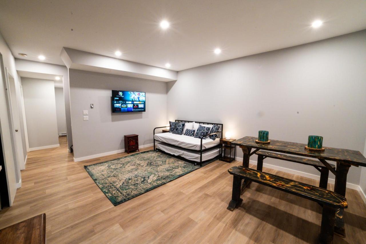 Kid & Pet Friendly Walkout Bsmt 90 Mins To Banff And 30 Mins To Downtown *