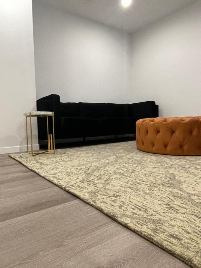 Holiday home Tastefully Furnished One Bedroom