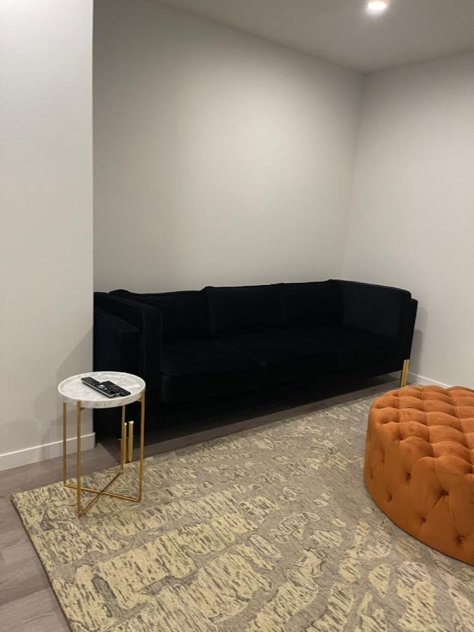 Holiday home Tastefully Furnished One Bedroom Calgary