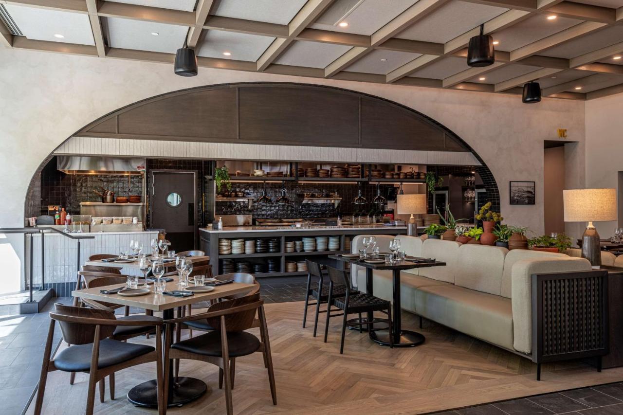 The Westley Downtown, Tapestry Collection By Hilton Calgary
