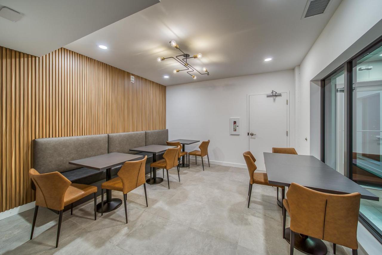 Steps From Downtown A With A View Apartment *