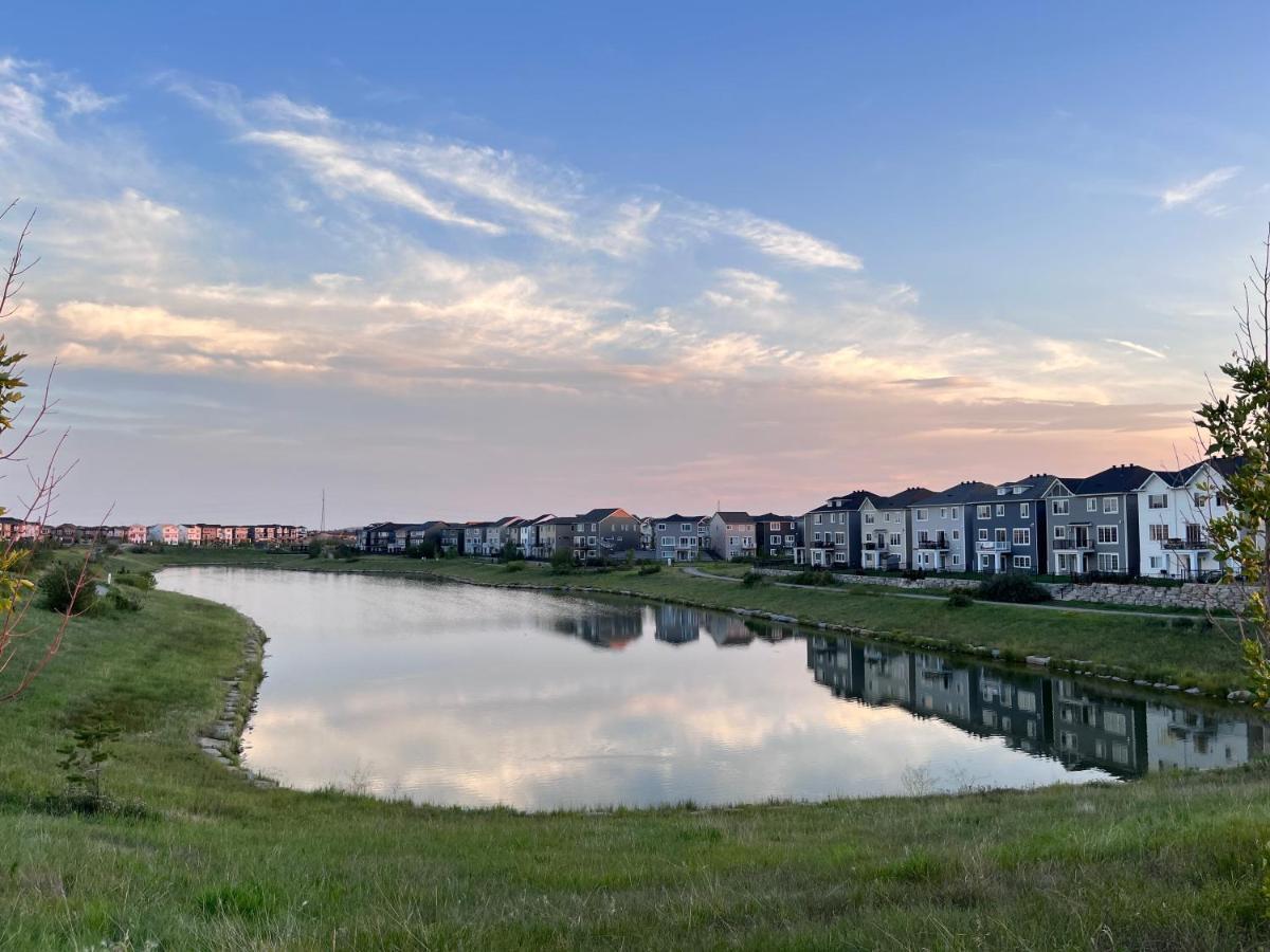 Private Entire Townhouse Retreat Close To Guest house